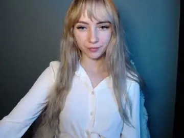 LuciaLovely  live sex cam