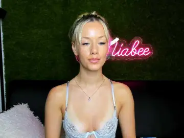 MiaBeeX  live sex cam
