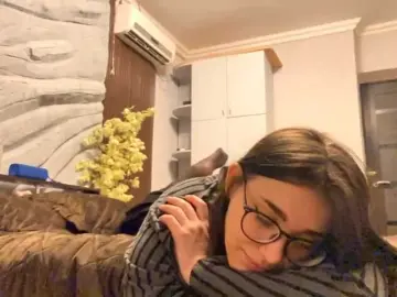 SatinRose  live sex cam