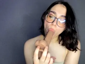 SatinRose  live sex cam
