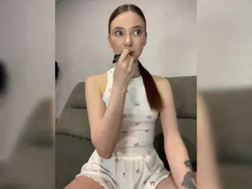 Sweetgirl-11  live sex cam