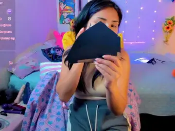 Akaikrana  live sex cam