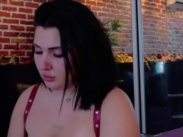 Boobzilla  live sex cam