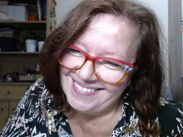 Flirty-adele  live sex cam
