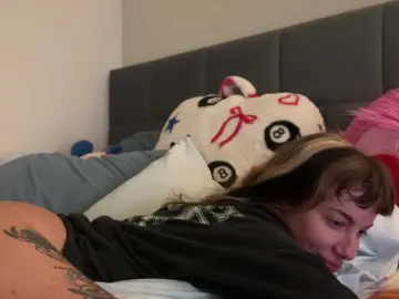 Iiixbostonxiii  live sex cam