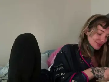 Iiixbostonxiii  live sex cam