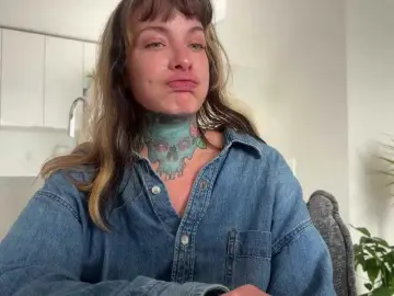 Iiixbostonxiii  live sex cam