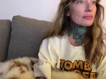 Iiixbostonxiii  live sex cam