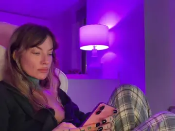 Iiixbostonxiii  live sex cam