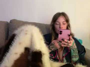 Iiixbostonxiii  live sex cam