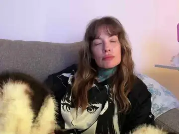 Iiixbostonxiii  live sex cam
