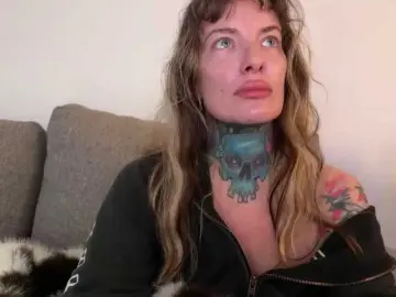 Iiixbostonxiii  live sex cam