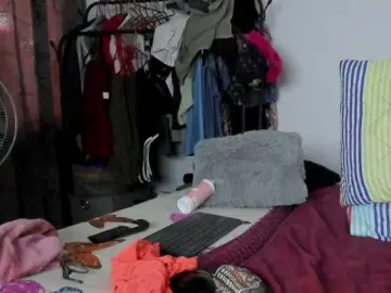 BellaMoakXX  live sex cam