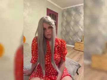 Milana40  live sex cam