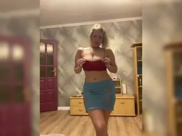 Milana40  live sex cam