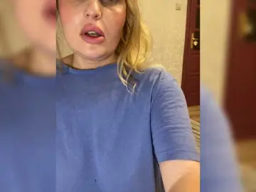 Milana40  live sex cam