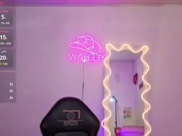 SAAYA-TAY  live sex cam