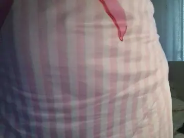 TinaRubia  live sex cam