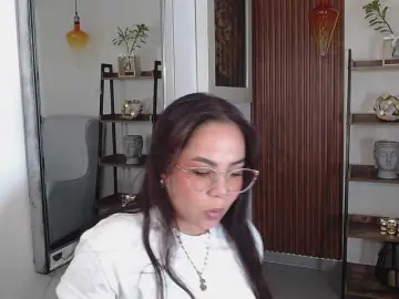 Victoria-Collins  live sex cam