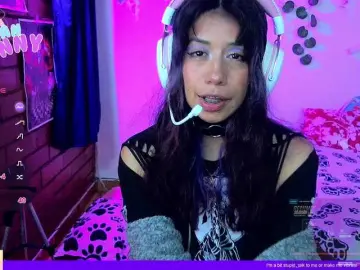 Roxanbunny  live sex cam