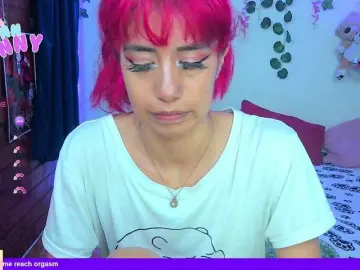 Roxanbunny  live sex cam