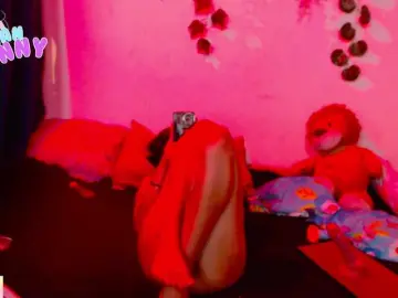 Roxanbunny  live sex cam