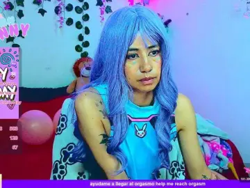 Roxanbunny  live sex cam