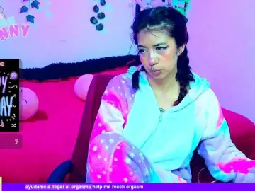 Roxanbunny  live sex cam