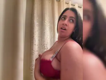 Diana6  live sex cam