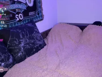 HeyNanno  live sex cam