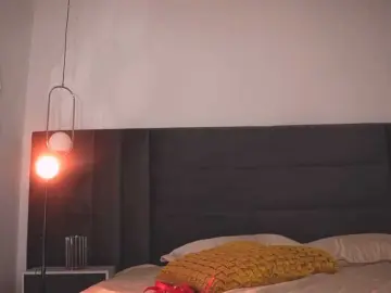 NaomiSainz  live sex cam