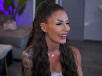 RaquelleVon  live sex cam