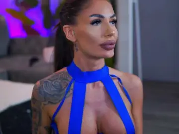 RaquelleVon  live sex cam