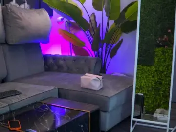 RaquelleVon  live sex cam