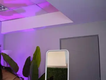 RaquelleVon  live sex cam