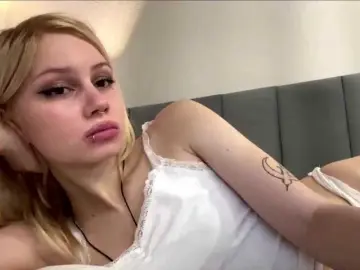 Valentinabby  live sex cam