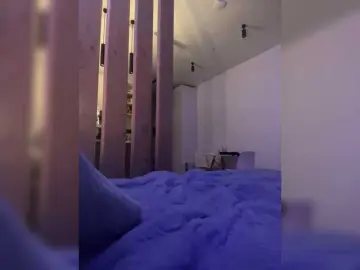 Golden-cobra99  live sex cam