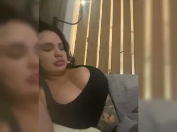 Golden-cobra99  live sex cam