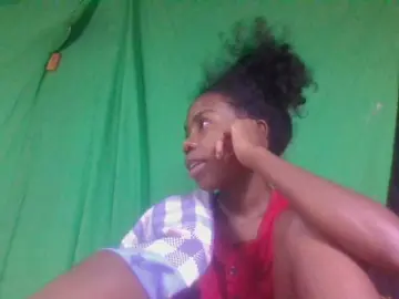 Tsaralaza  live sex cam