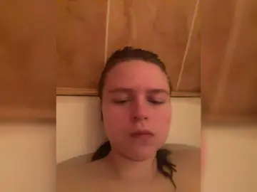 Yourqueen  live sex cam