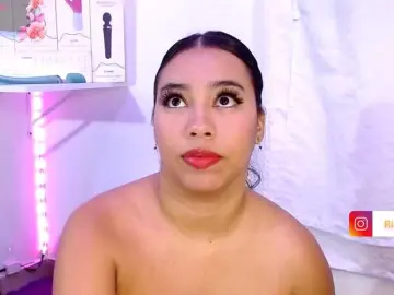 AnnDoll1  live sex cam