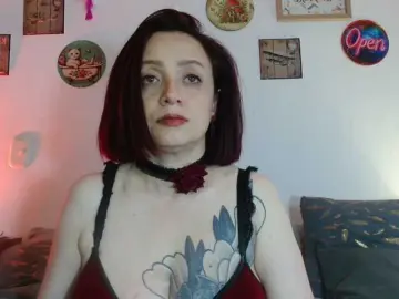 CoralShine80  live sex cam