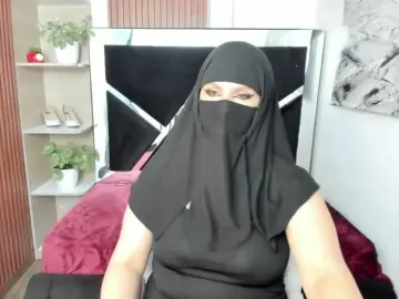 EvelynSalah  live sex cam