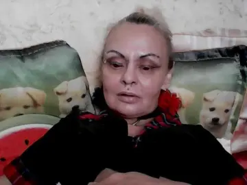 GardenerofIllusions  live sex cam