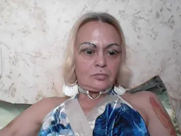 GardenerofIllusions  live sex cam