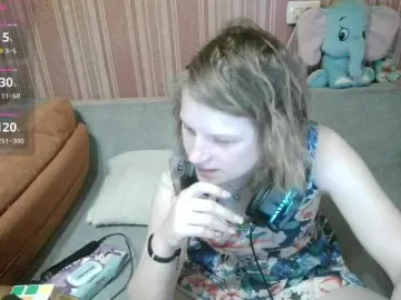 KathlynHeath  live sex cam