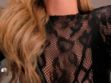 MiaSilvaX  live sex cam