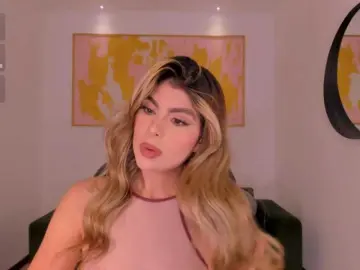 MiaSilvaX  live sex cam