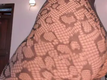 MiaSilvaX  live sex cam