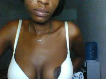 Ebonywinky  live sex cam